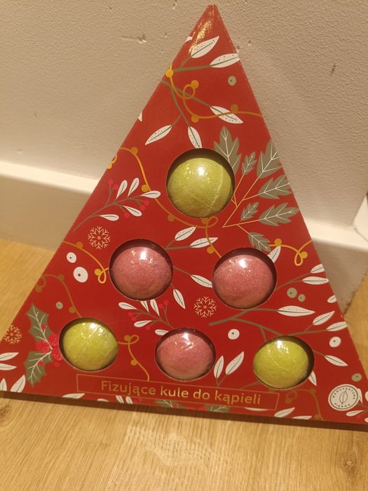 Fizującące kule do kąpieli