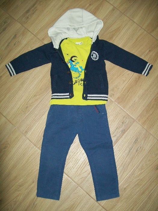 zestaw 92 spodnie casualowe, sweter 92 F&F zestaw świąteczny wyjściowy