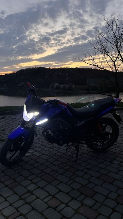 продам мотоцикл  Spark r27 200