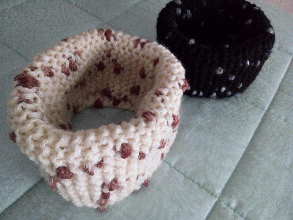 Gola 100% lã - malha tricotada à mão (artesanal) - tricot - NOVO