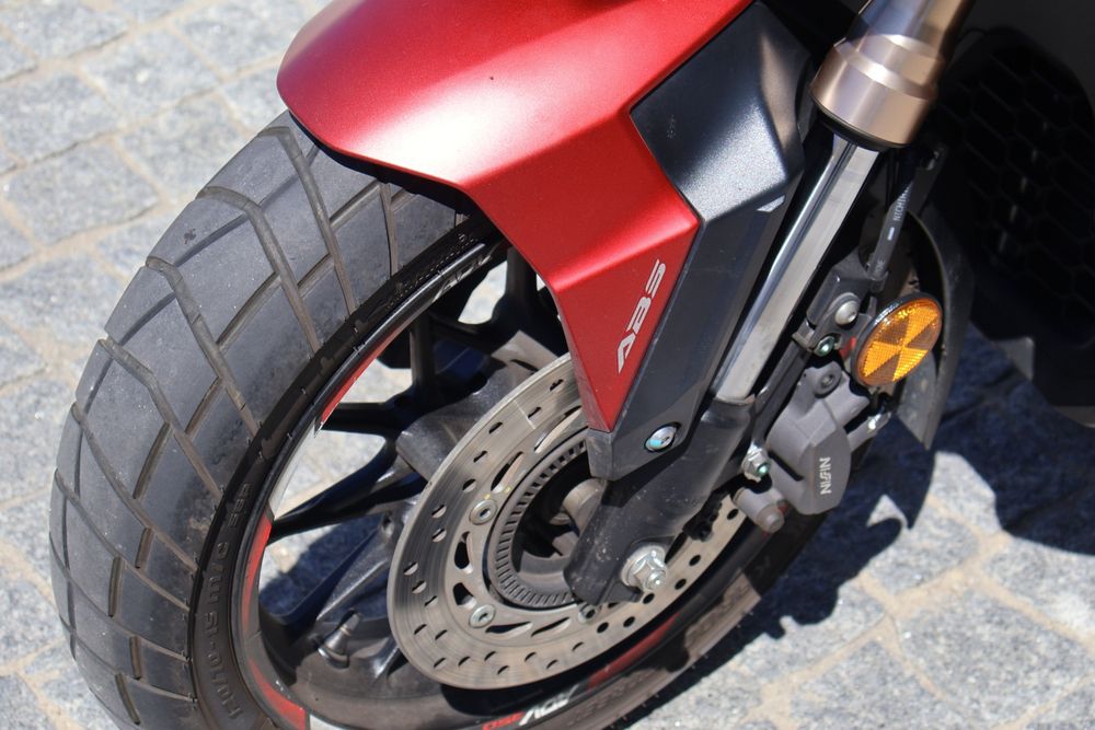 Honda ADV350 (2024) – Impecável – 17.000km