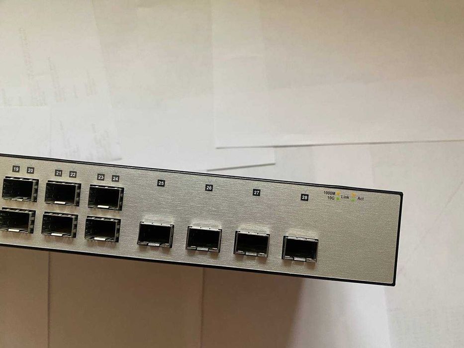 Коммутатор D-Link DGS 1210-28XS