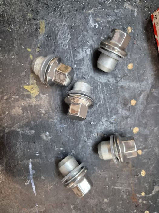 Parafusos para land rover , jaguar etc novos
