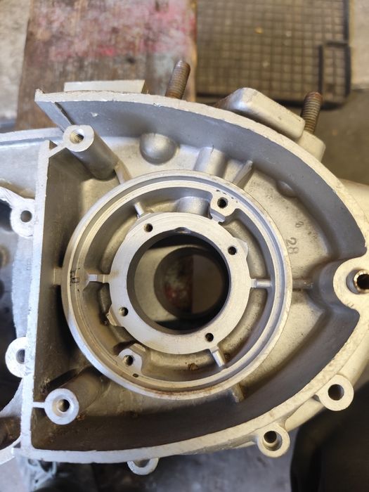 Картер двигателя Иж планета 3 новый