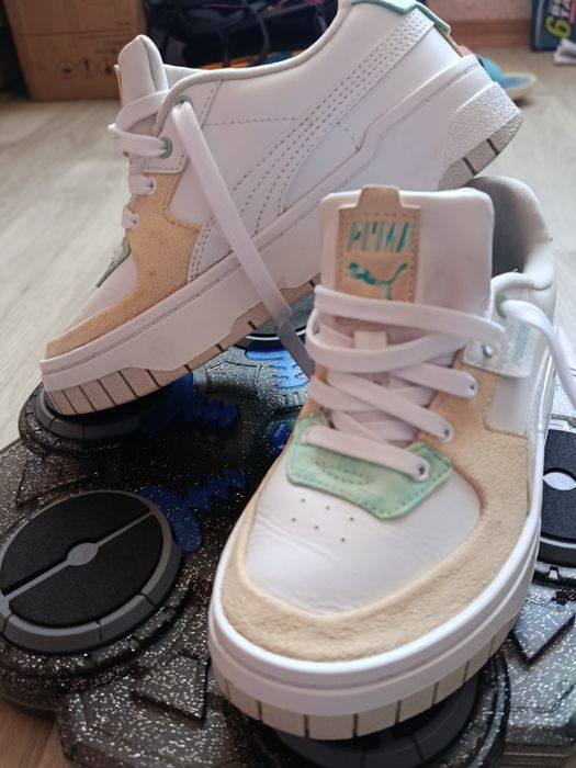 Кросівки . Пума.