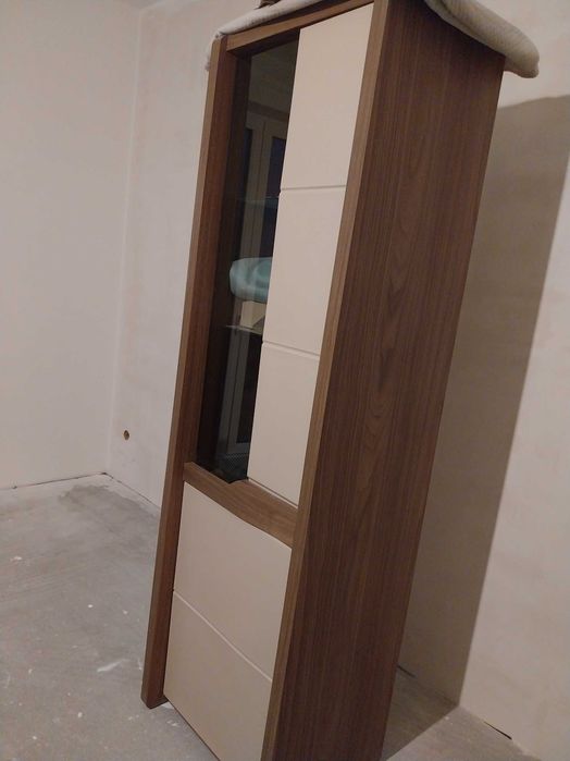 Regał, witryna do salonu