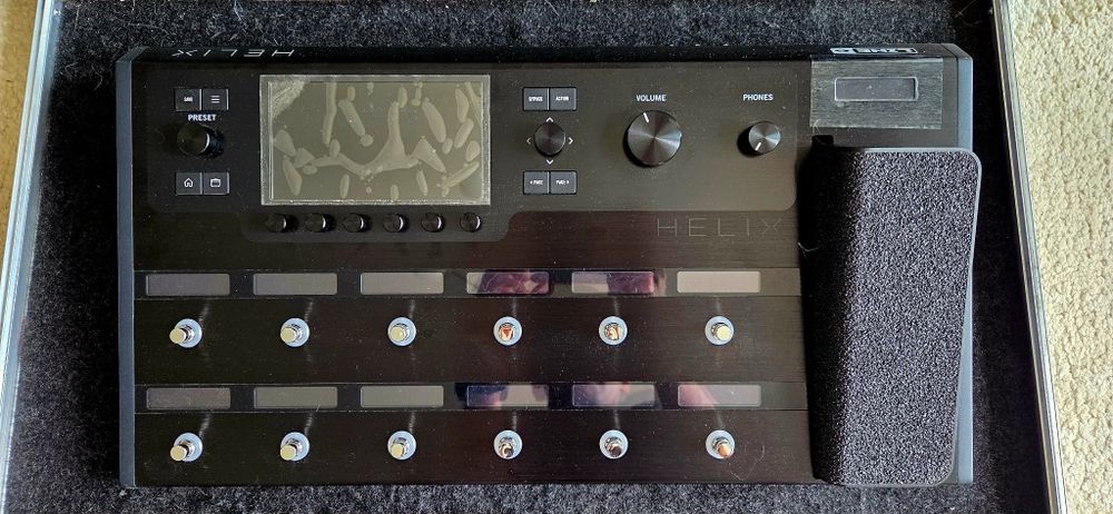 Line 6 Helix + twardy case