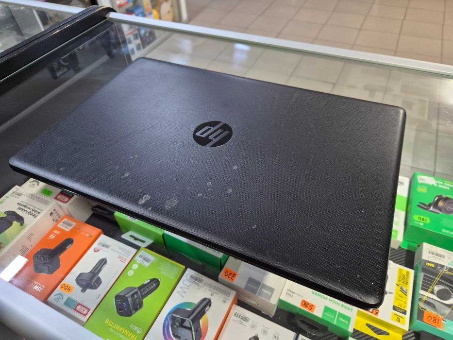Ноутбук HP 17 BY DDR4 8GB + SSD M2