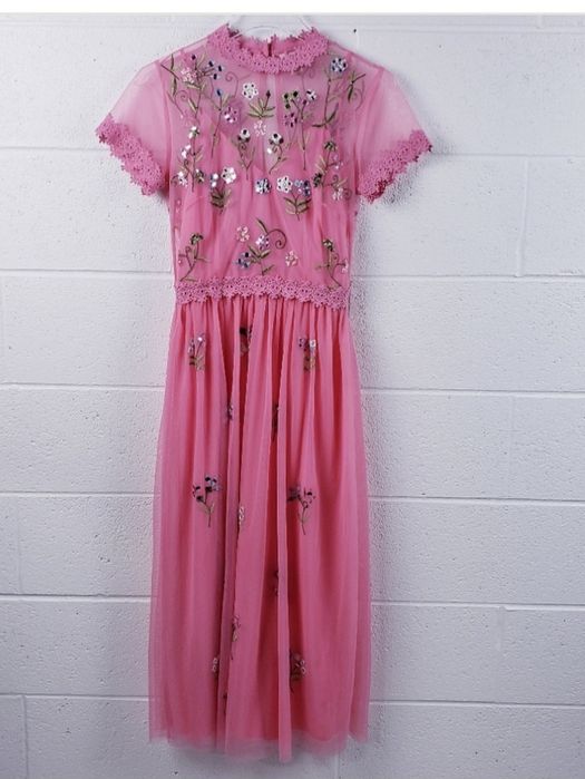 Дуже гарна сукня