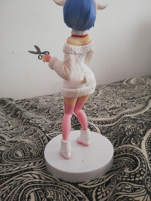 TRADE/SALE Re:Zero Rem Figure64739890339971121
