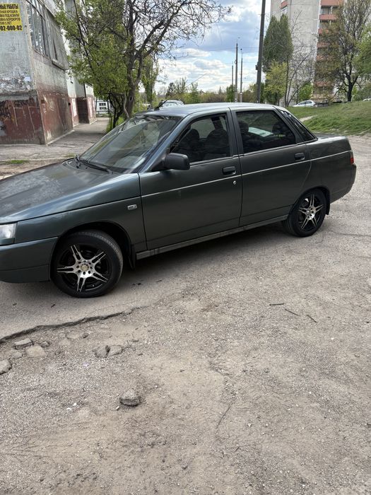 Продам ваз 2110 8клоп инжектор