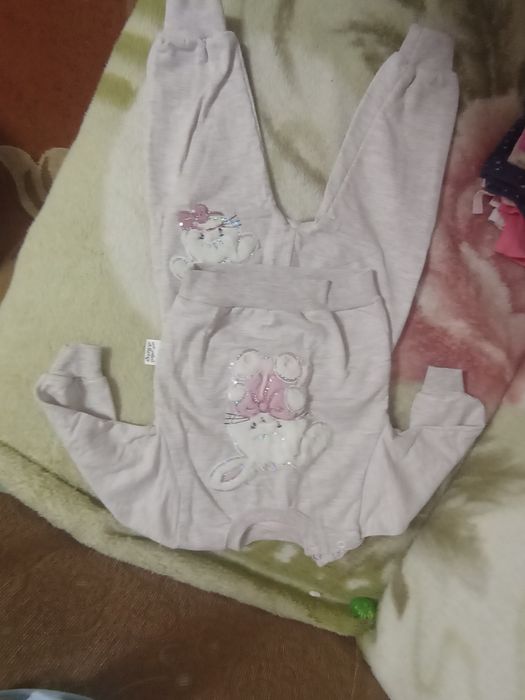 Одяг для дівчинки