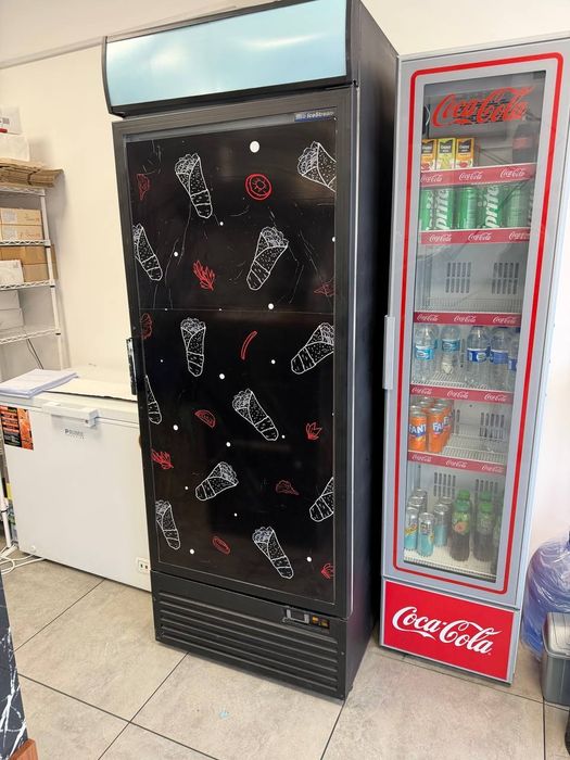 Продам холодильний шкаф холодильник