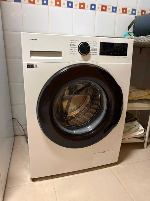 Máquina de Lavar Roupa SAMSUNG 9 kg / 1400 rpm (Com Garantia até 10/2027)