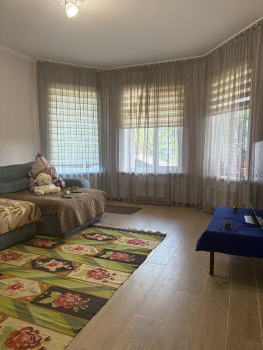 Будинок з ремонтом та бомбосховищем!