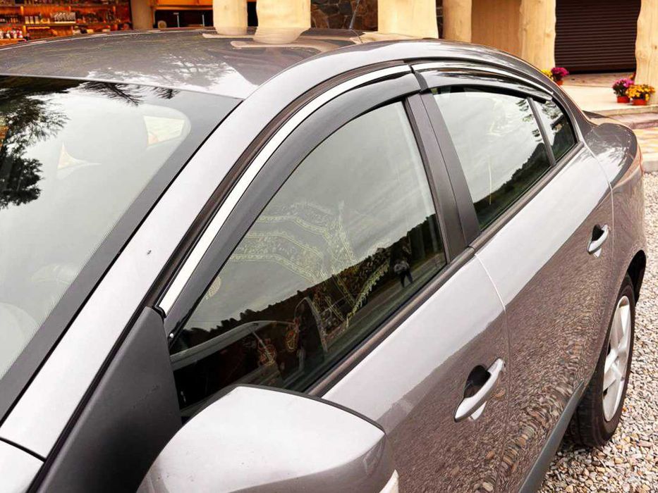 Renault Fluence 2009-2016 рр. Вітровики з хромом Niken Luxury (4 шт)