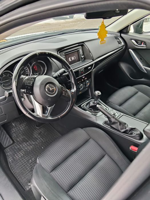 Mazda 6 zadbana, po serwisie,  fajny stan, nowe opony, swieży pt i oc