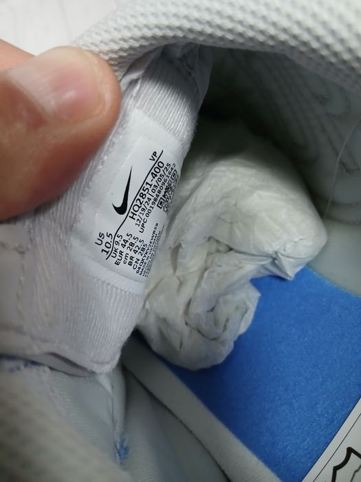 TOTAL 90 У ФОРМІ ВУЛИЧНОГО ОДЯГУЧоловвви Nike Total 90 футзал
Один з найлегендарніших силуетів футбольної епохи,Nike Total 90 повертається як одна