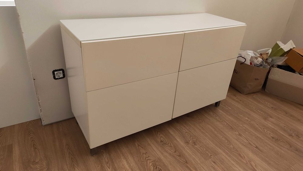 Aparador Besta Ikea