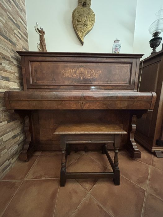 Piano J. Strohmenger & Sons, London