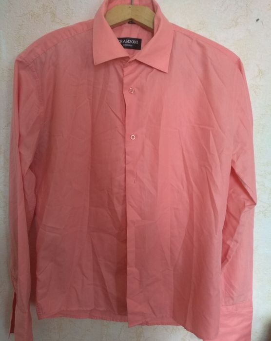 Чоловічі сорочки.