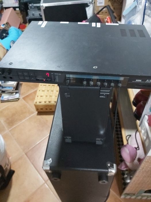 vendo processador multiefeitos Korg A3
