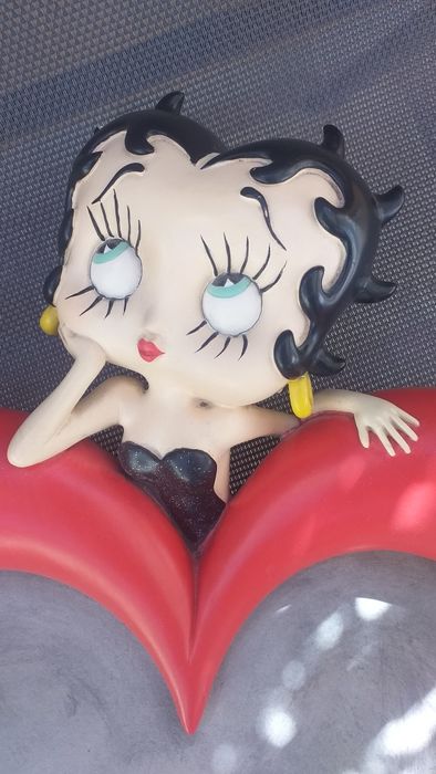 Moldura BETTY verdadeira