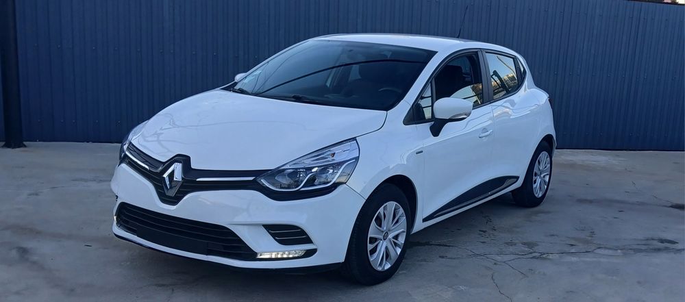 Renault clio 19.000 klms