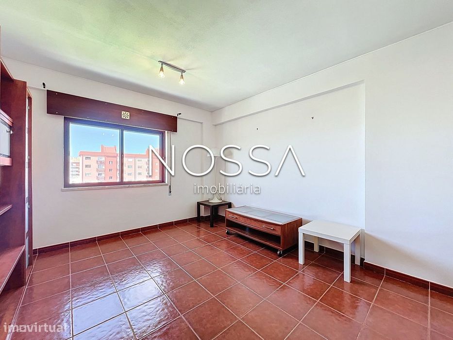 Apartamento T3 na Urb. Quinta das Serralheiras - Algueirão