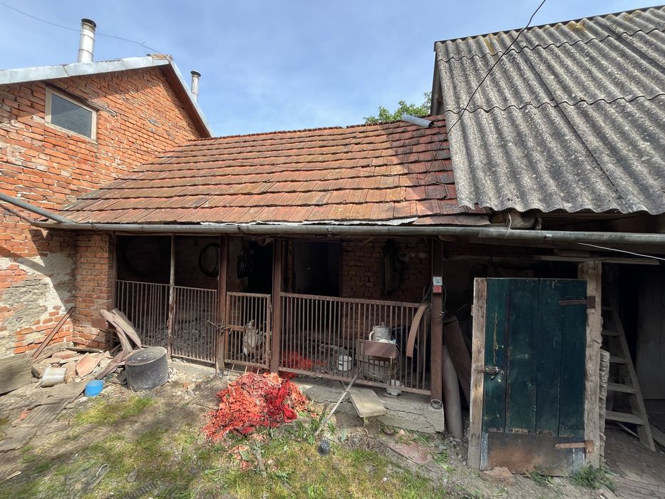 Продам будинок 112 м2 приват ділянка 24 сот Берегівський р-н село Великі Береги