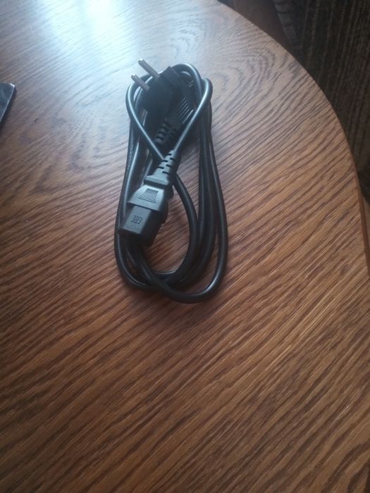 Kabel do komputera nowy
