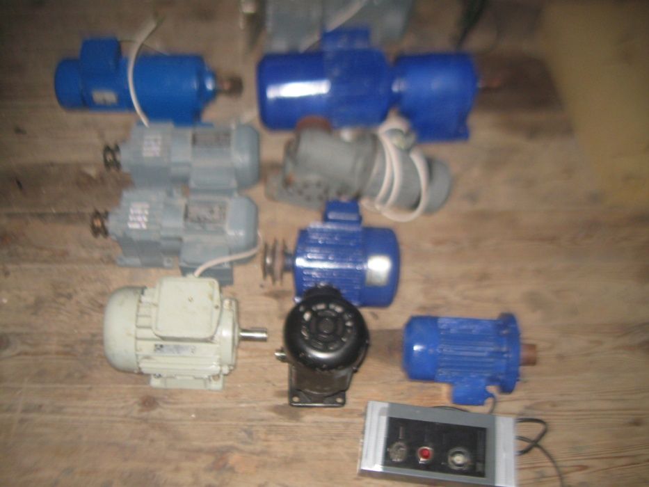 silniki ,motoreduktory 0.09-5.5 kW / 2.6-200 u/min