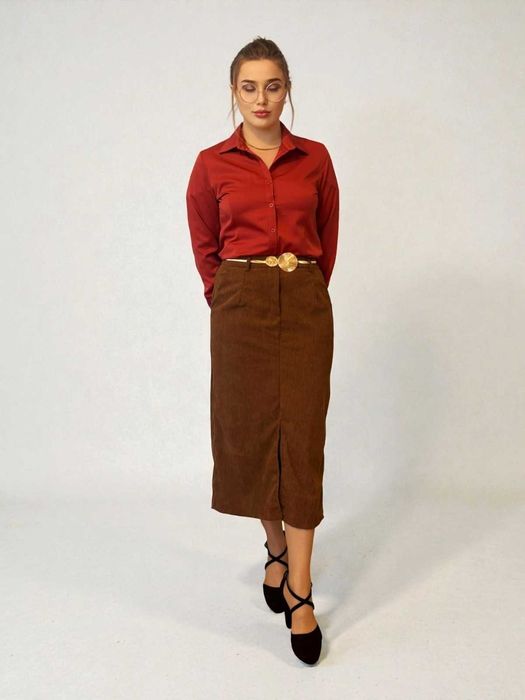 Elegancka czerwona koszula