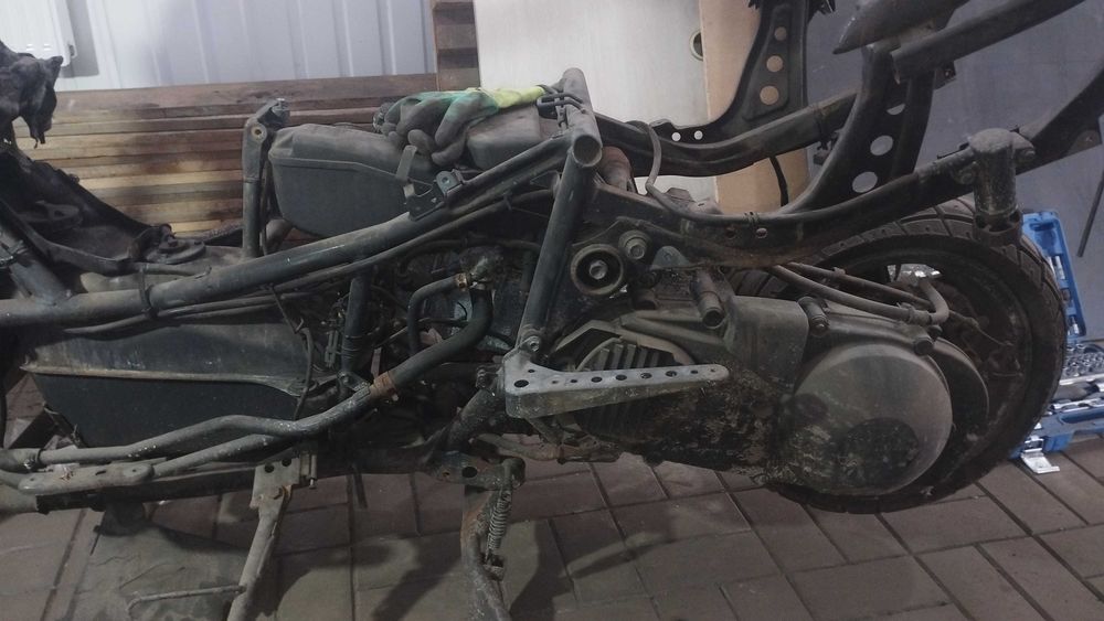 Сузуки Бурман 400