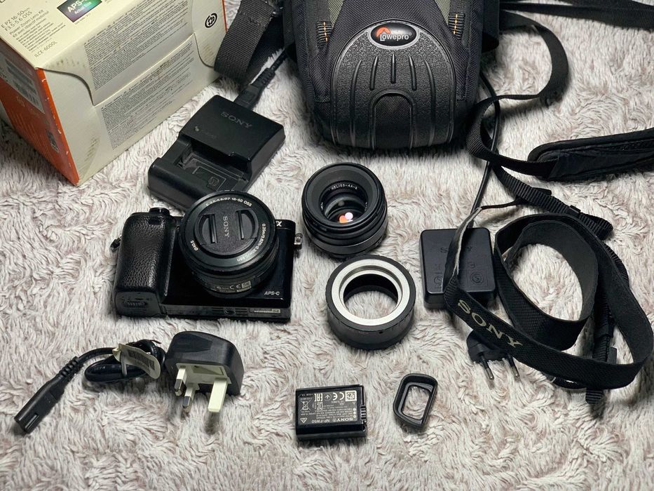 Sony Alpha a6000 + 2 Об'єктиви (Kit 16-50 + Геліос 44-2) + Сумка
