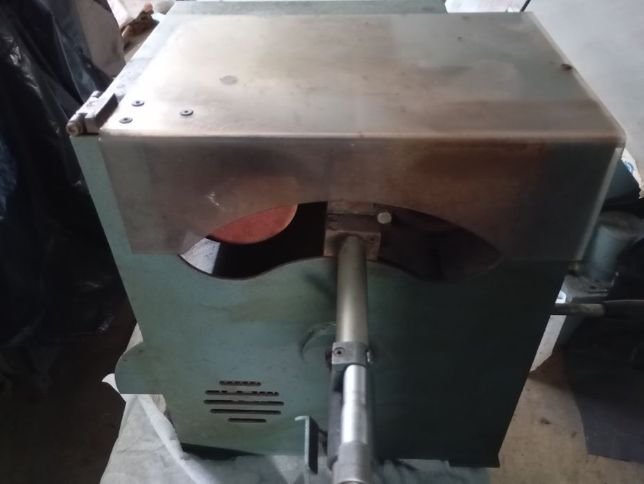 Máquina para cortar extratores
