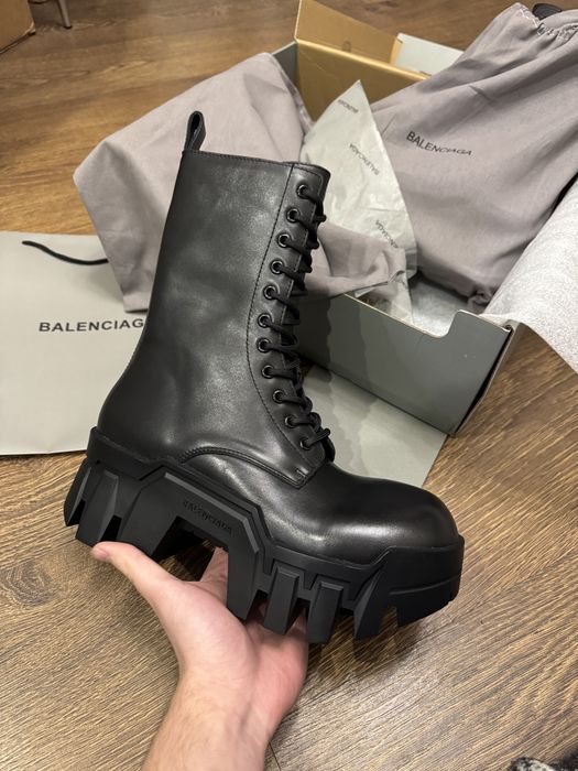Нові Balenciaga Bulldozer boots