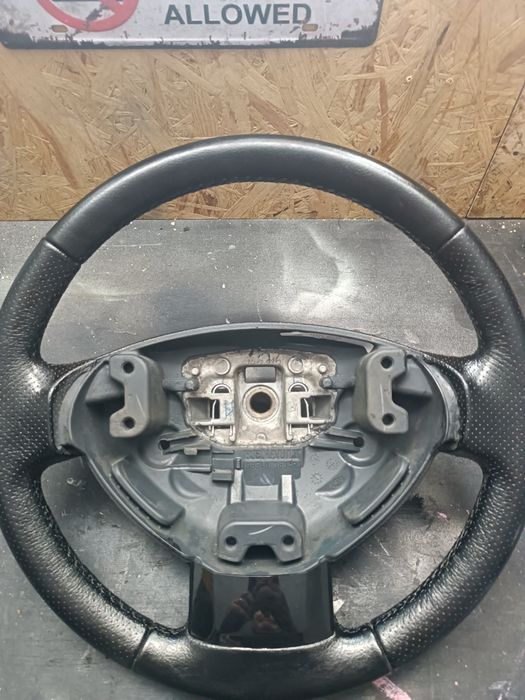 Volante Dacia Duster