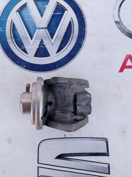 Клапан EGR Caddy Touran Passat Golf Audi Skoda Seat Jetta 1.9 2.0 TDI