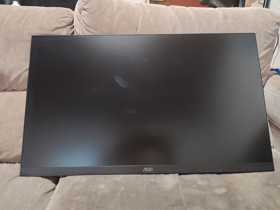Ecrã aoc gaming e teclado steelseries