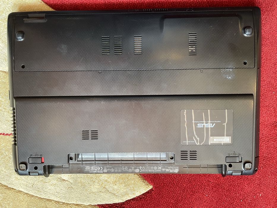 Ноутбук Asus x55v