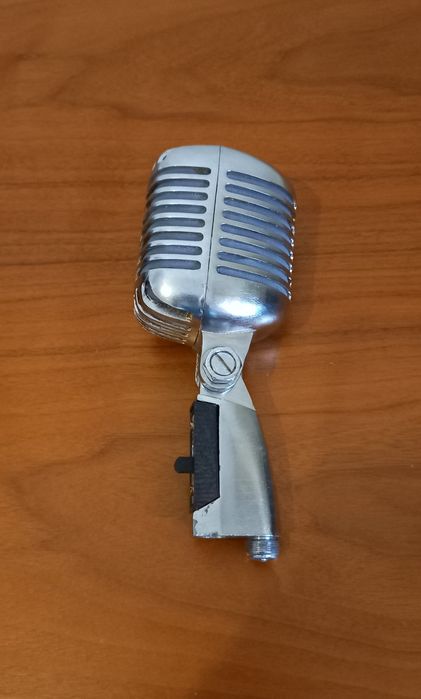 Microfone Vintage da década de 50