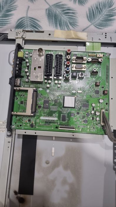 Varias peças de tvs