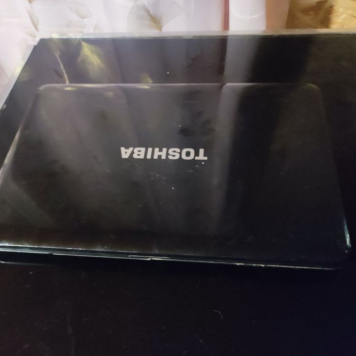 Portátil Toshiba Com carregador