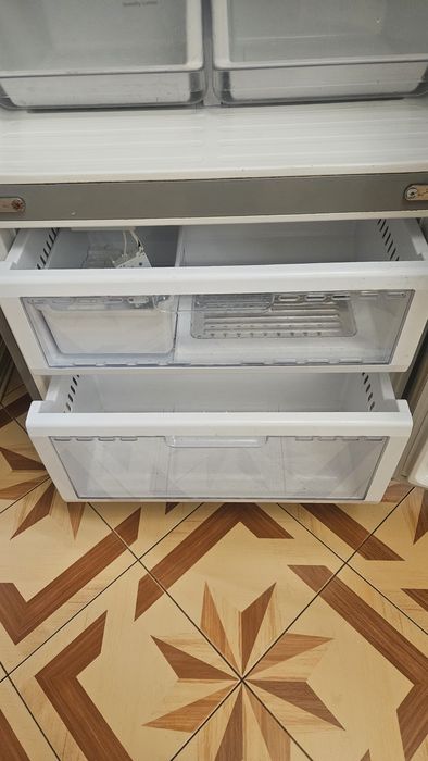 Холодильник Samsung 3-х дверний