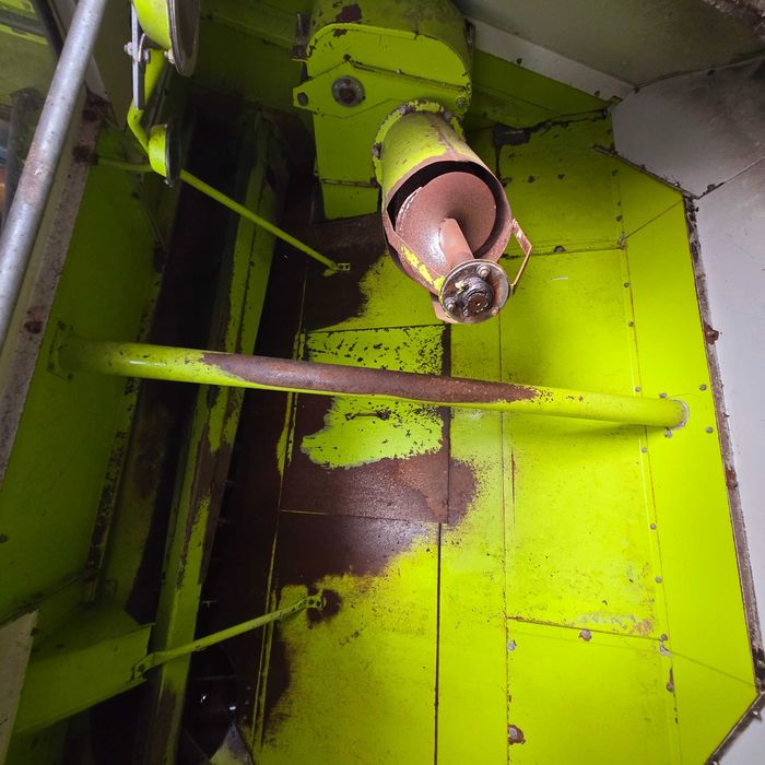 Свіжопривезений claas dominator 86