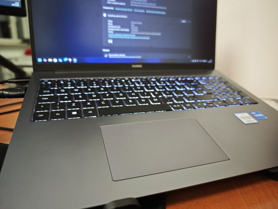 Huawei Matebook D16 2022 i5 12450H 16GB RAM 512 SSD CD23 GaN