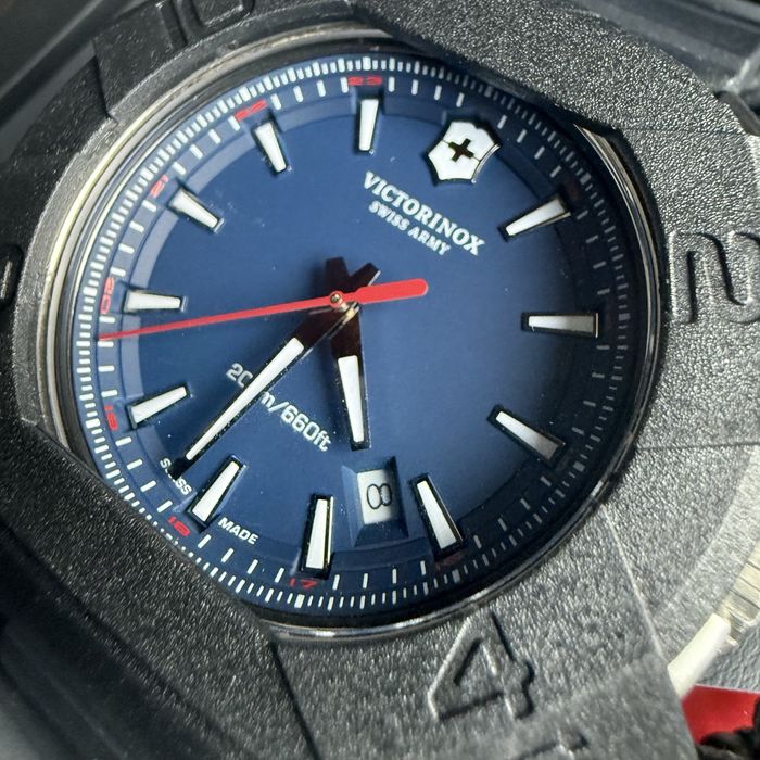 Victorinox I.N.O.X. zegarek NOS Full Set, Szafir