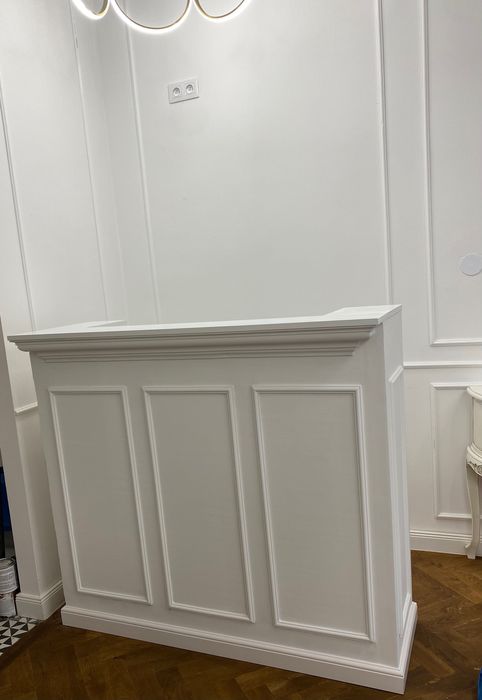 Recepcja \ Biurko do Salonu