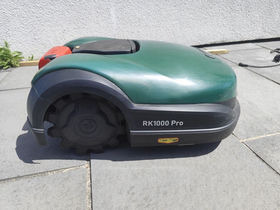 Sprzedam robota koszącego robomow rk1000 pro